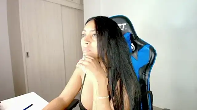 sophiax-x online show from January 2026 02:52:02 PM