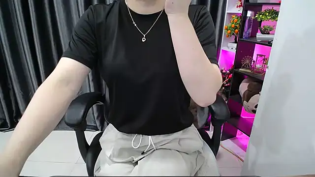 Yuki-yio online show from September 2025 01:16:02 AM