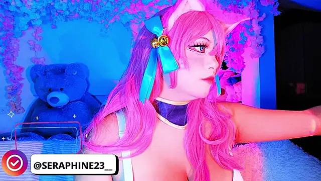seraphine23 online show from November 2025 03:37:02 AM
