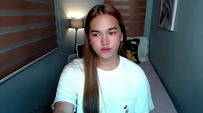 MoaningKylie online show from December 2024 01:02:02 AM