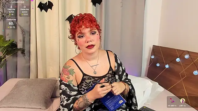 Snapshot of Amy_art chatting on October 2025 08:50:02 PM Amy art online show from October 2025 08:50:02 PM