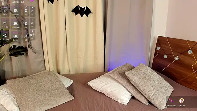 Snapshot of Amy_art chatting on October 2025 08:07:02 PM Amy art online show from October 2025 08:07:02 PM