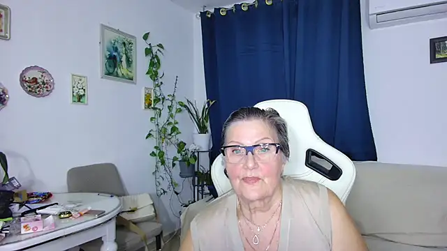 Selenna57 online show from March 2026 06:35:02 PM