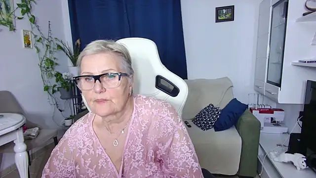 Selenna57 online show from April 2026 05:03:01 PM