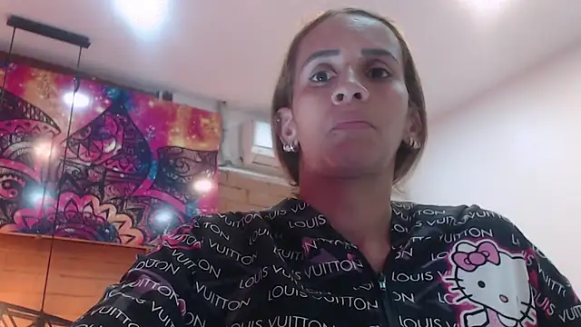 Snapshot of Amber_Moore chatting on March 2025 02:23:02 AM Amber Moore online show from March 2025 02:23:02 AM