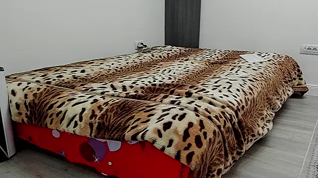 sexxymuscles4u online show from February 2025 12:37:02 PM