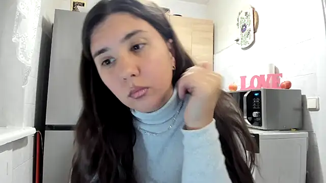 Snapshot of MiaMarrone chatting on October 2025 04:06:02 PM MiaMarrone online show from October 2025 04:06:02 PM