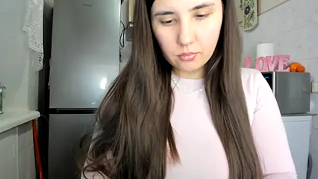 MiaMarrone online show from January 2026 04:45:01 PM