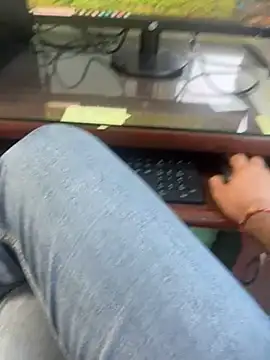 Snapshot of bigshow112 chatting on December 2024 06:00:02 AM bigshow112 online show from December 2024 06:00:02 AM