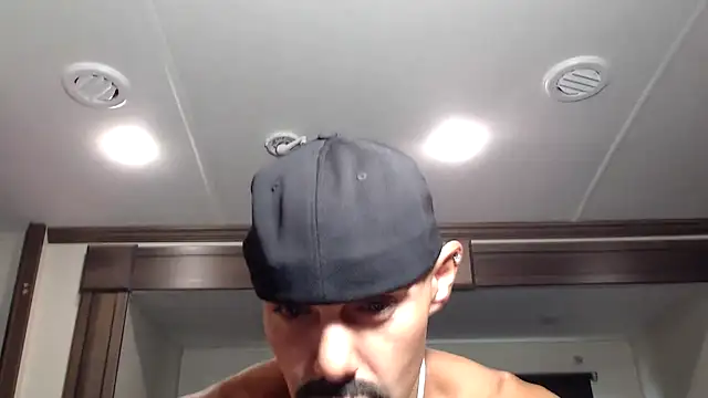 Snapshot of ThickD2C chatting on January 2026 06:55:01 PM ThickD2C online show from January 2026 06:55:01 PM