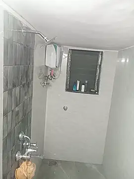 Snapshot of SimplyKarthik09 chatting on December 2025 03:06:01 PM SimplyKarthik09 online show from December 2025 03:06:01 PM