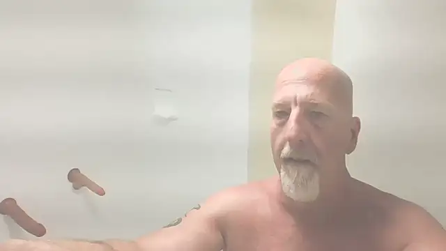Yankeedave420 online show from June 2026 12:00:02 AM