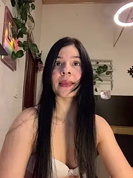 Estefani 32 online show from February 2026 12:52:02 AM