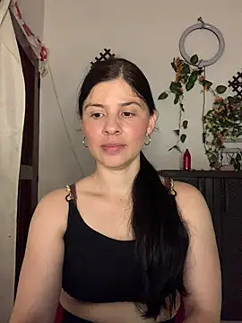 Estefani 32 online show from July 2026 03:23:01 AM