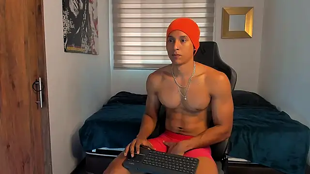 Snapshot of Liam_V chatting on December 2024 12:25:02 PM Liam V online show from December 2024 12:25:02 PM