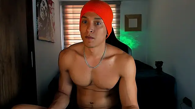 Snapshot of Liam_V chatting on January 2025 04:46:01 PM Liam V online show from January 2025 04:46:01 PM