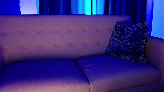 Snapshot of Liam_V chatting on November 2025 10:37:02 AM Liam V online show from November 2025 10:37:02 AM