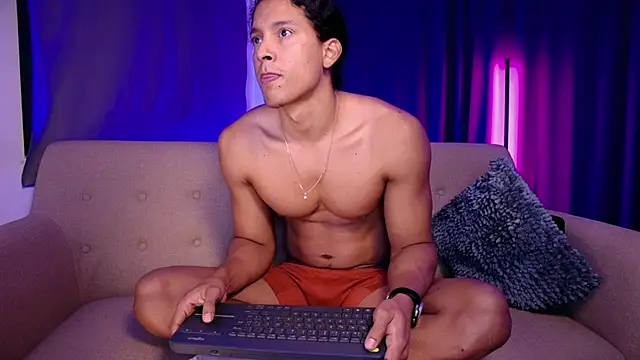 Snapshot of Liam_V chatting on November 2025 10:26:02 AM Liam V online show from November 2025 10:26:02 AM