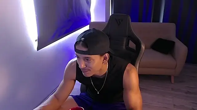 Snapshot of Liam_V chatting on May 2026 02:46:01 PM Liam V online show from May 2026 02:46:01 PM