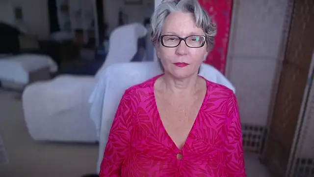 Snapshot of petradaniels chatting on July 2026 01:15:02 AM petradaniels online show from July 2026 01:15:02 AM