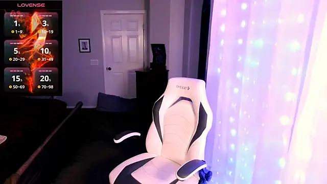 britteebee online show from October 2025 10:23:02 AM