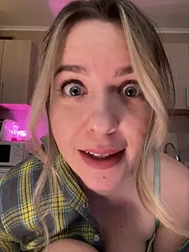 Snapshot of NastyushaaLove chatting on March 2025 08:54:01 PM NastyushaaLove online show from March 2025 08:54:01 PM