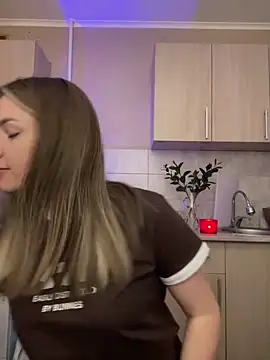 Snapshot of NastyushaaLove chatting on March 2025 04:15:02 PM NastyushaaLove online show from March 2025 04:15:02 PM