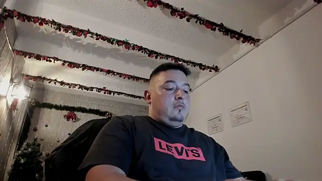 Snapshot of antonycruz chatting on December 2024 05:44:02 PM antonycruz online show from December 2024 05:44:02 PM