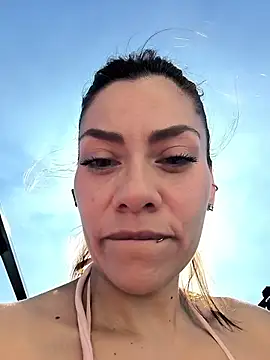 Snapshot of SamyJones9 chatting on November 2025 07:24:02 PM SamyJones9 online show from November 2025 07:24:02 PM