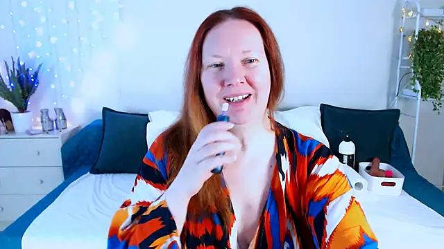 GoddessLara online show from November 2025 11:48:01 PM