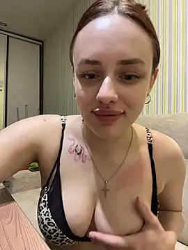 Lisaaan online show from March 2026 10:10:02 PM