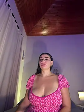 Snapshot of MeganDupont chatting on December 2024 01:35:02 AM MeganDupont online show from December 2024 01:35:02 AM