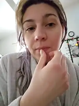 Snapshot of ScarletCallings420 chatting on December 2024 09:20:02 PM ScarletCallings420 online show from December 2024 09:20:02 PM