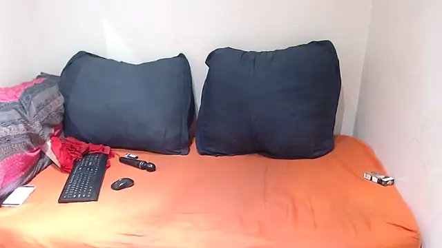 xGIANTEBONY30x online show from November 2025 05:39:02 AM