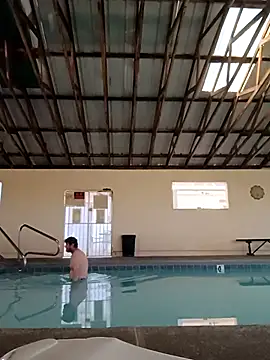 Snapshot of EZYves chatting on September 2025 11:54:01 PM EZYves online show from September 2025 11:54:01 PM