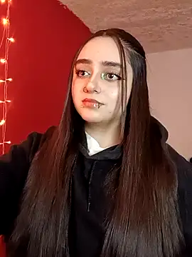 IvonneT online show from October 2025 11:25:02 PM