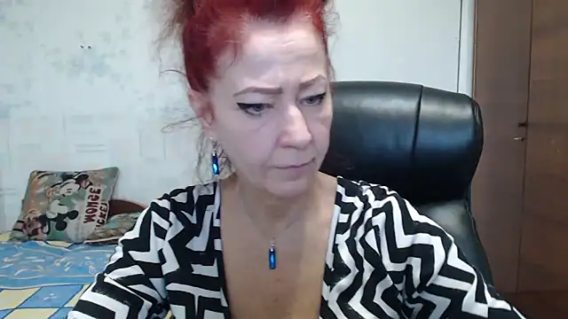 Snapshot of MilayaDFlow chatting on January 2025 01:36:02 PM MilayaDFlow online show from January 2025 01:36:02 PM