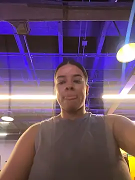 Snapshot of trianawhite chatting on December 2024 08:54:02 PM trianawhite online show from December 2024 08:54:02 PM