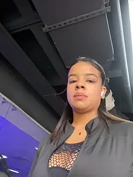 Snapshot of trianawhite chatting on January 2025 08:04:01 PM trianawhite online show from January 2025 08:04:01 PM