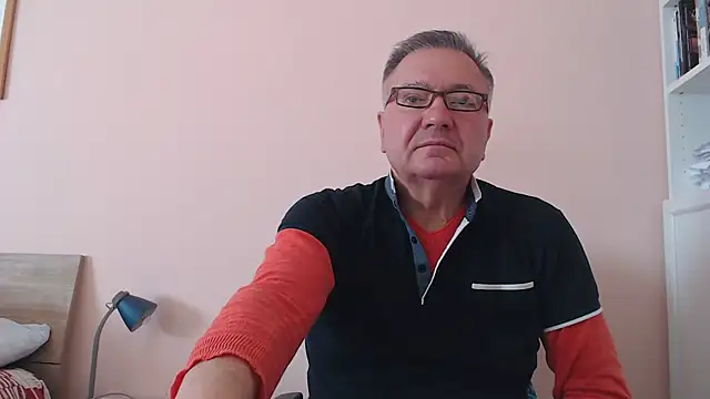 Snapshot of YOU6me chatting on October 2025 07:51:02 AM YOU6me online show from October 2025 07:51:02 AM