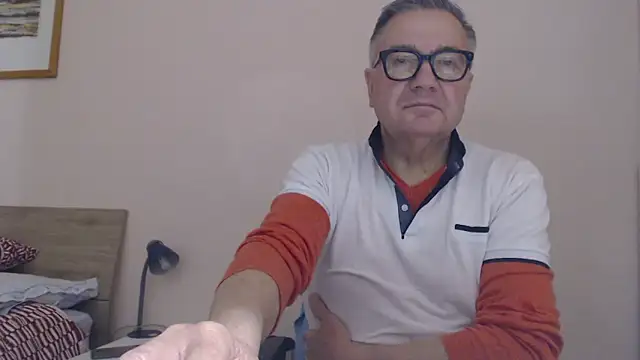 Snapshot of YOU6me chatting on October 2025 08:20:01 PM YOU6me online show from October 2025 08:20:01 PM