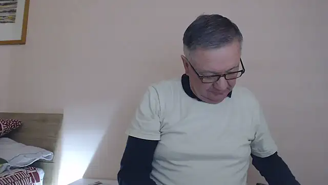 Snapshot of YOU6me chatting on November 2025 04:40:01 PM YOU6me online show from November 2025 04:40:01 PM