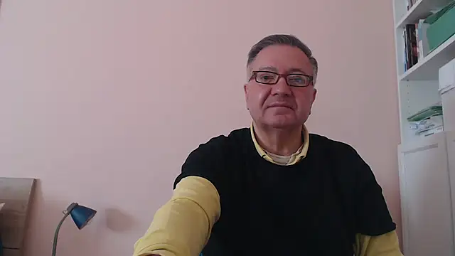 Snapshot of YOU6me chatting on November 2025 08:46:01 AM YOU6me online show from November 2025 08:46:01 AM