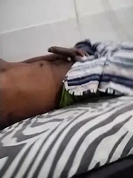 Snapshot of chocolatico1982 chatting on December 2024 07:11:01 PM chocolatico1982 online show from December 2024 07:11:01 PM