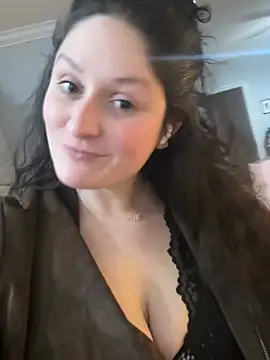 Snapshot of milf94k chatting on February 2025 08:18:01 AM milf94k online show from February 2025 08:18:01 AM
