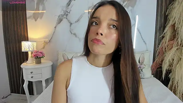 hannahill69 online show from March 2026 04:41:02 AM