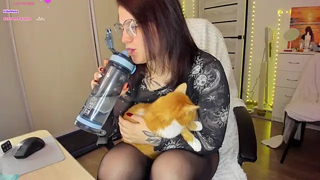 Ophelia mm online show from December 2025 05:23:01 AM