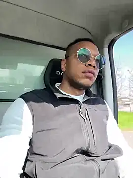 Snapshot of iamrafaelhot chatting on March 2025 01:18:01 PM iamrafaelhot online show from March 2025 01:18:01 PM