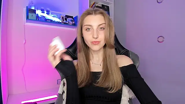 CassiaBlade1 online show from March 2025 07:17:01 PM