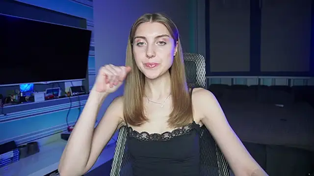 CassiaBlade1 online show from November 2025 04:42:01 PM